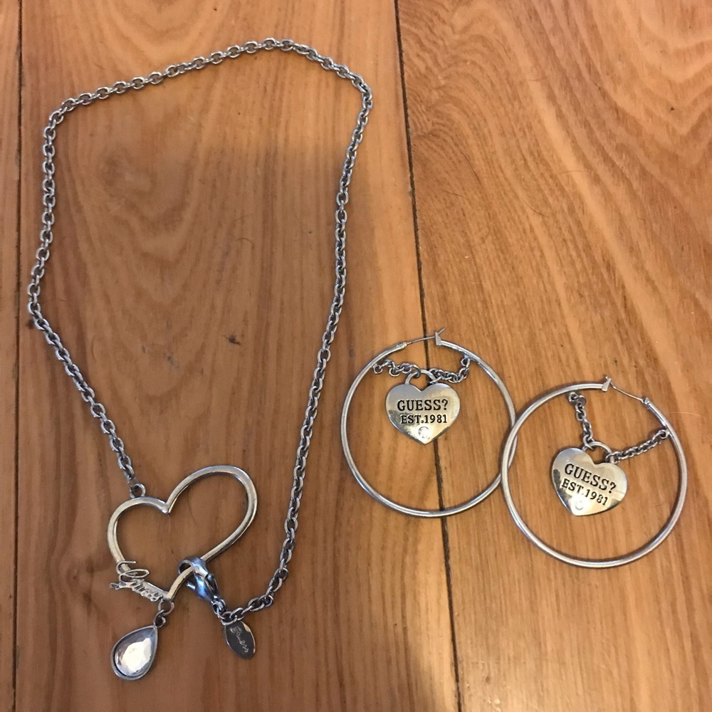 Guess Necklace Earing Set